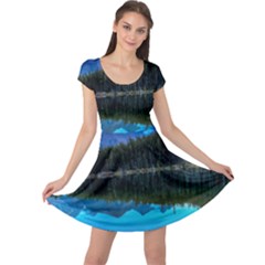 Herbert Lake Cap Sleeve Dresses by trendistuff