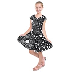Circle Polka Dots Black White Kids  Short Sleeve Dress