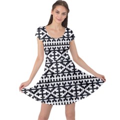 Model Traditional Draperie Line Black White Cap Sleeve Dress by Mariart