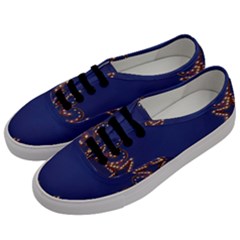 Blue Gold Look Stars Christmas Wreath Men s Classic Low Top Sneakers by yoursparklingshop