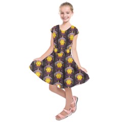 Pattern Background Yellow Bright Kids  Short Sleeve Dress