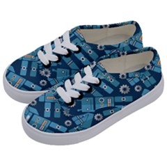 Seamless Pattern Robot Kids  Classic Low Top Sneakers by Sapixe