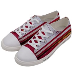 Boat Chipped Close Up Damaged Women s Low Top Canvas Sneakers