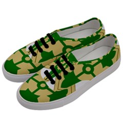U S  Army 4th Infantry Division Shoulder Sleeve Insignia (1918–2015) Men s Classic Low Top Sneakers by abbeyz71
