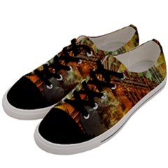 Flat Iron Building Architecture Men s Low Top Canvas Sneakers by Pakrebo