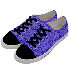 Blue Curved Line Men s Low Top Canvas Sneakers