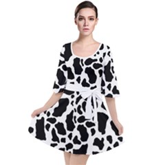 Black On White Cow Skin Velour Kimono Dress by LoolyElzayat