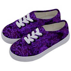 Purple Queen Anne s Lace Landscape Kids  Classic Low Top Sneakers by okhismakingart