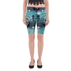 Awesome Skull With Wings Yoga Cropped Leggings by FantasyWorld7