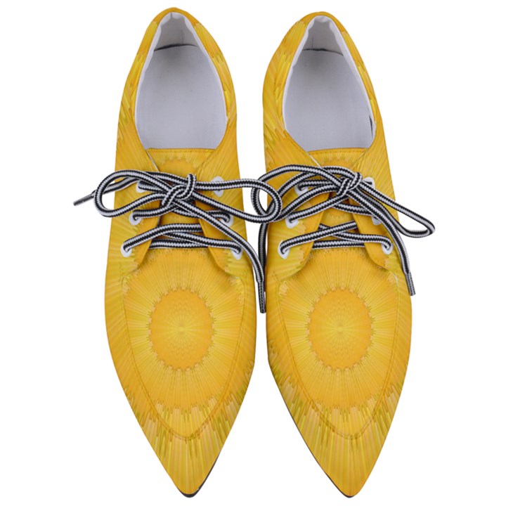Wave Lines Yellow Pointed Oxford Shoes