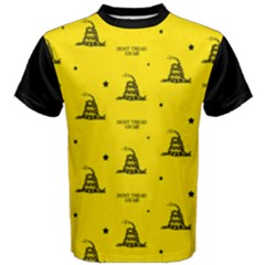 Gadsden Flag Don t Tread On Me Yellow And Black Pattern With American Stars Men s Cotton Tee