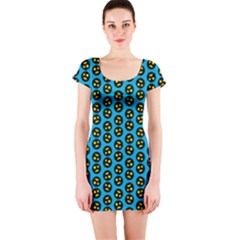 0059 Comic Head Bothered Smiley Pattern Short Sleeve Bodycon Dress by DinzDas