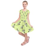 Black and white vector flowers at canary yellow Kids  Short Sleeve Dress