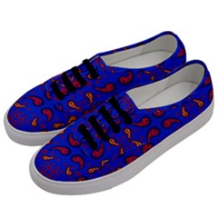 Floral Pattern Paisley Style  Men s Classic Low Top Sneakers by Eskimos