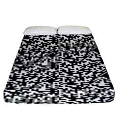 Black And White Qr Motif Pattern Fitted Sheet (king Size) by dflcprintsclothing