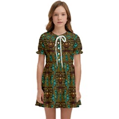 Artworks Pattern Leather Lady In Gold And Flowers Kids  Sweet Collar Dress by pepitasart