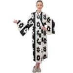 Black-and-white-flower-pattern-by-zebra-stripes-seamless-floral-for-printing-wall-textile-free-vecto Maxi Velour Kimono