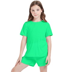 Color Spring Green Kids  Tee And Sports Shorts Set by Kultjers