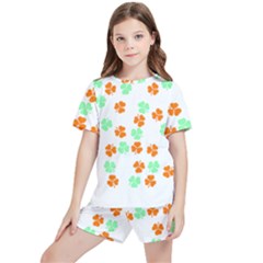 Irish T- Shirt Shamrock Pattern In Green White Orange T- Shirt Kids  Tee And Sports Shorts Set
