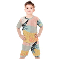 Leaves Pattern Design Colorful Kids  Tee And Shorts Set by Uceng