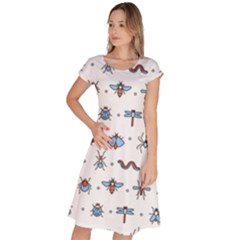Insects-icons-square-seamless-pattern Classic Short Sleeve Dress by Salman4z