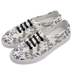 Blue Vintage Background, Blue Roses Patterns Women s Classic Low Top Sneakers