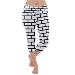 Bricks Wall Pattern Seamless Lightweight Velour Capri Yoga Leggings