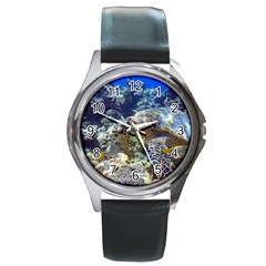 Sea Turtle Round Metal Watches by trendistuff