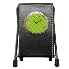 Decorative Green Pattern Background  Pen Holder Desk Clocks
