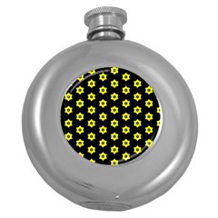 Pattern Yellow Stars Black Background Round Hip Flask (5 Oz)