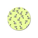 Black and white vector flowers at canary yellow Magnet 3  (Round)