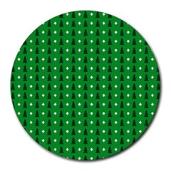 Green Christmas Tree Pattern Background Round Mousepad by pakminggu